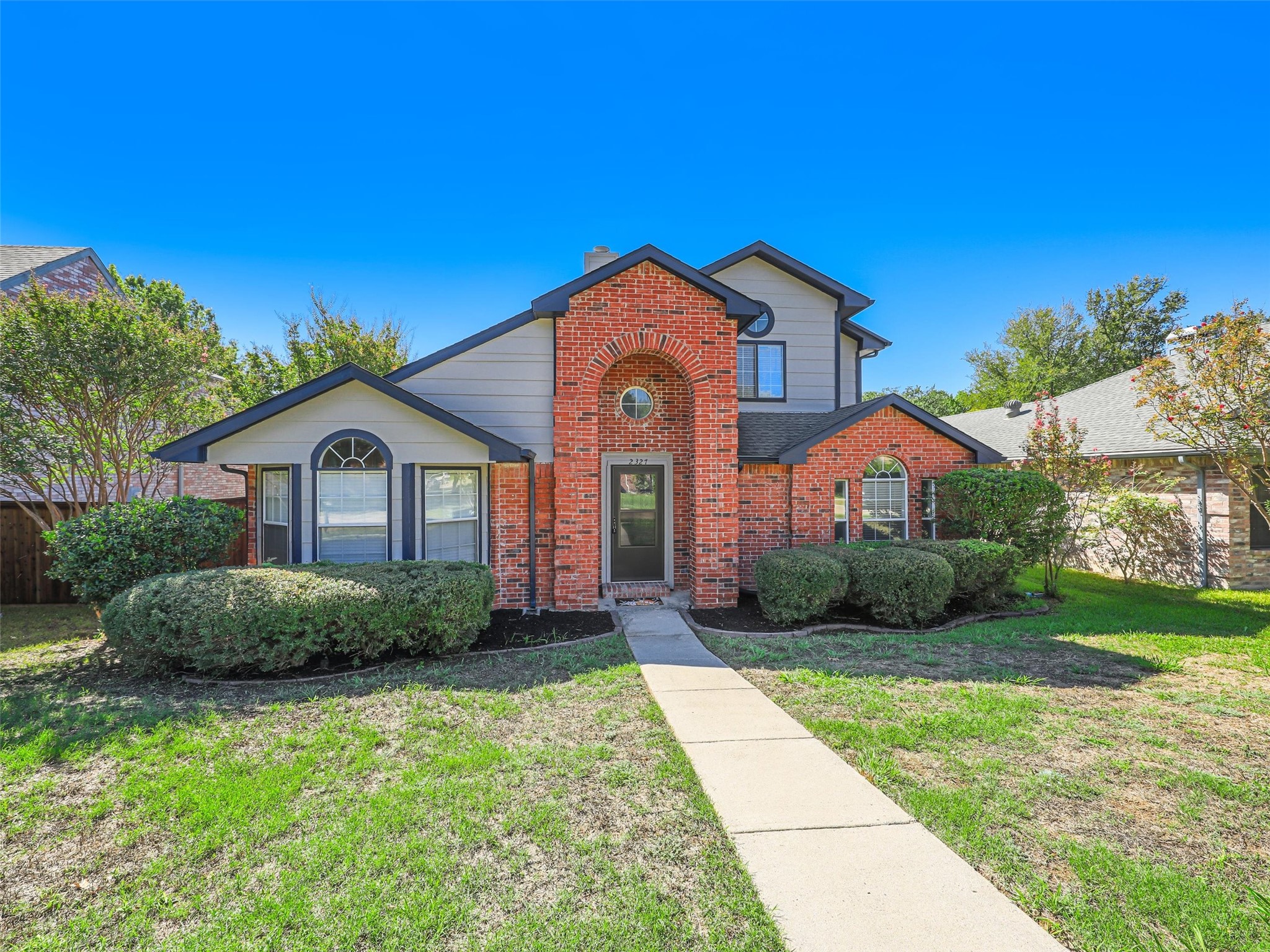 2327 N Ridge Road