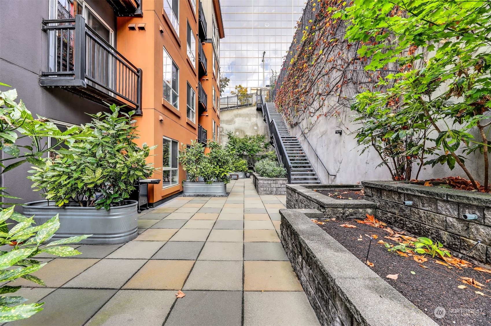 108 5th Avenue S ##514
