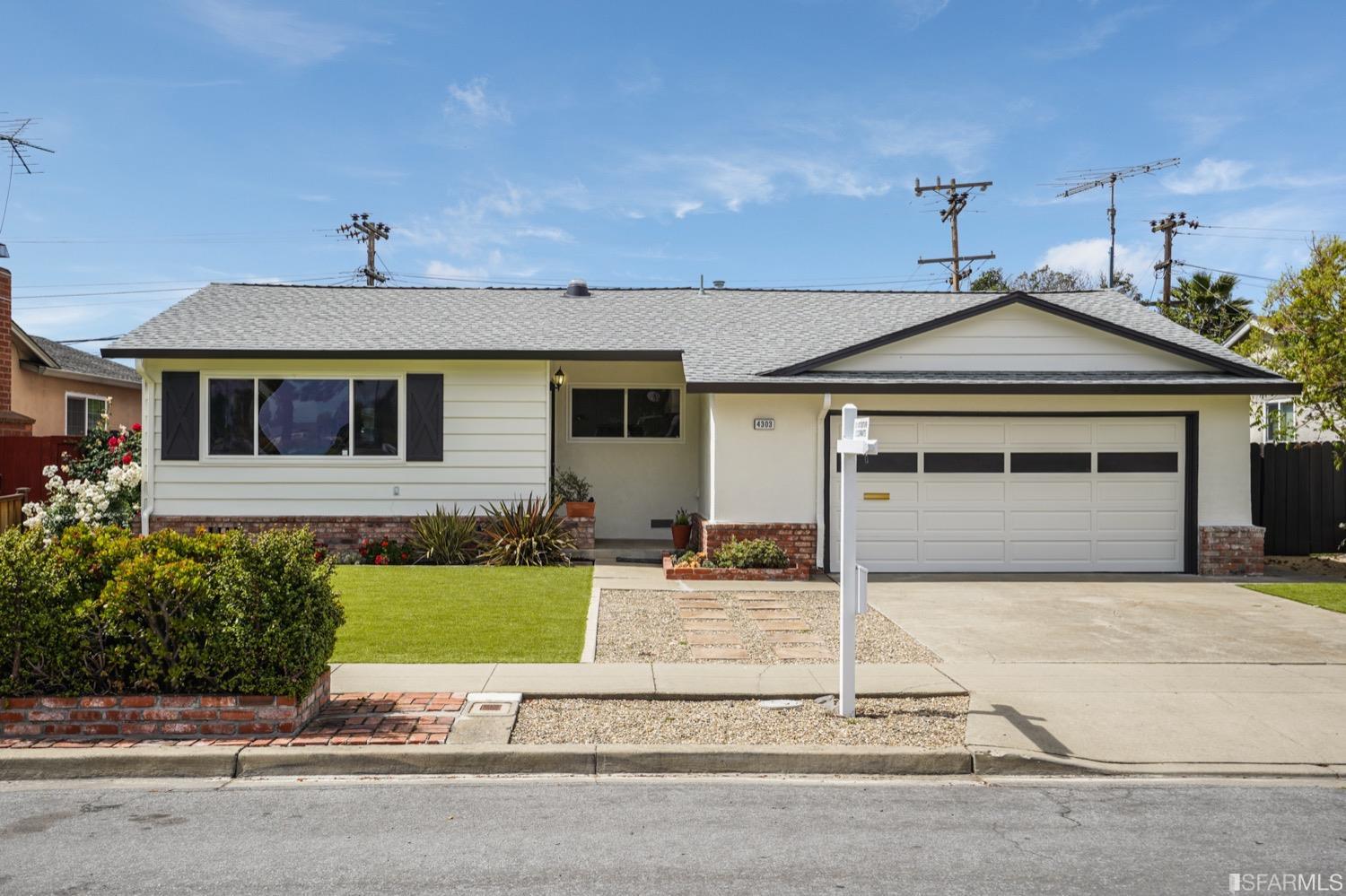 4303 Mowry Avenue