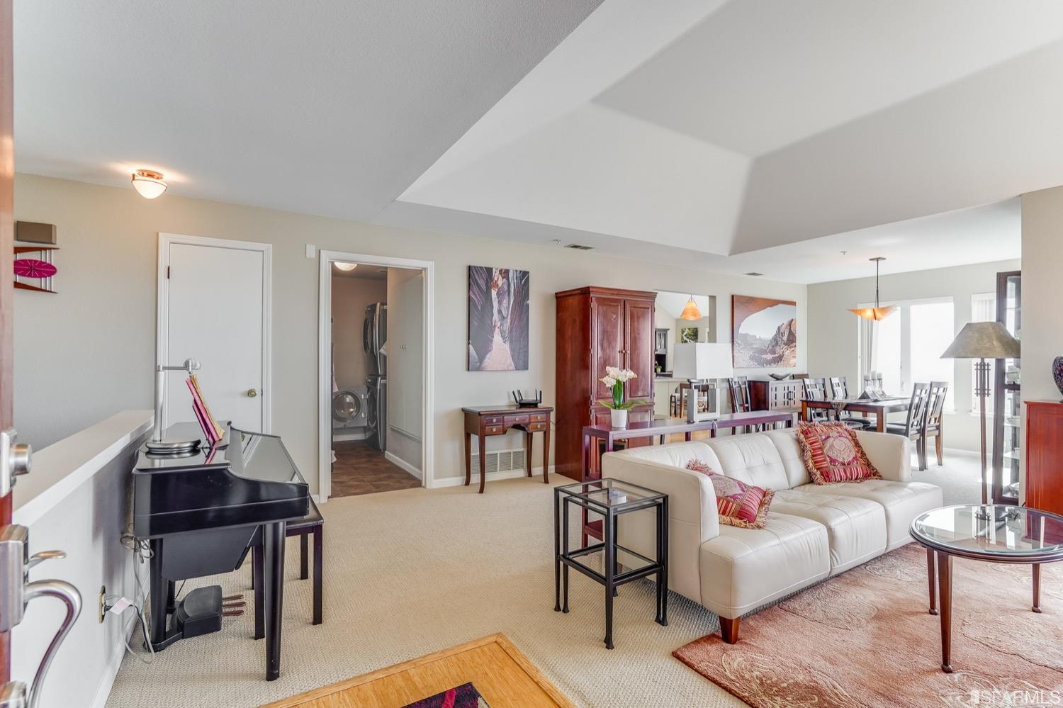 323 Green Ridge Drive Unit: 4