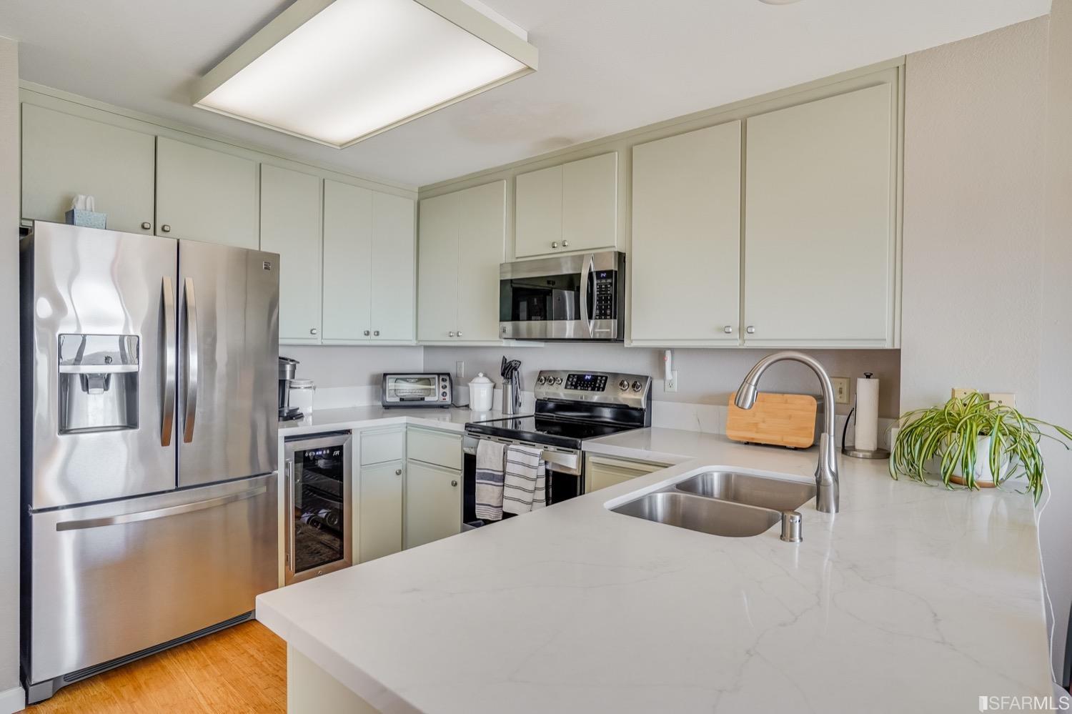 323 Green Ridge Drive Unit: 4