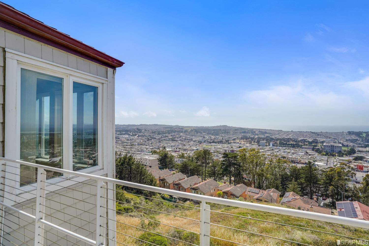 323 Green Ridge Drive Unit: 4