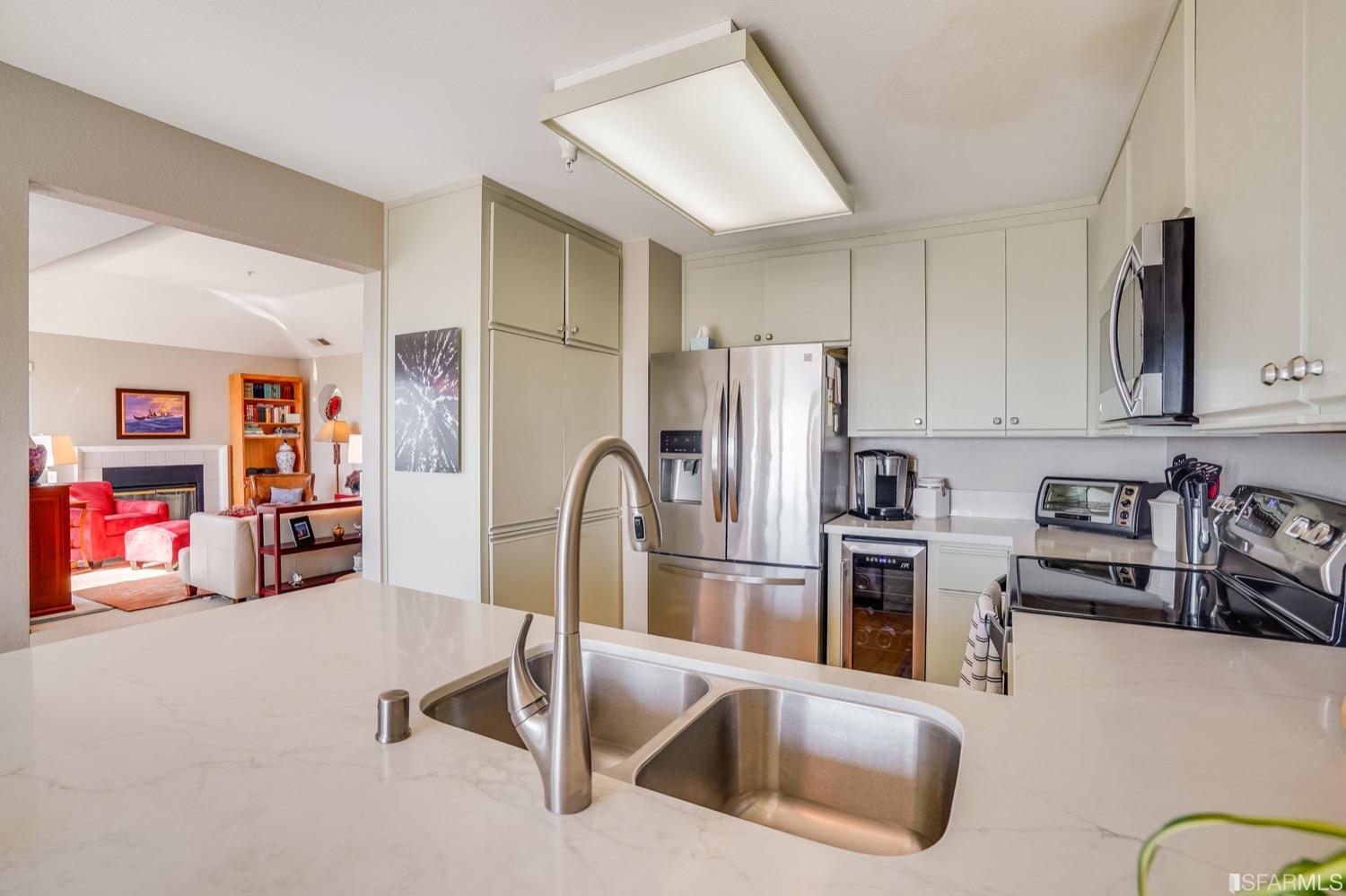 323 Green Ridge Drive Unit: 4