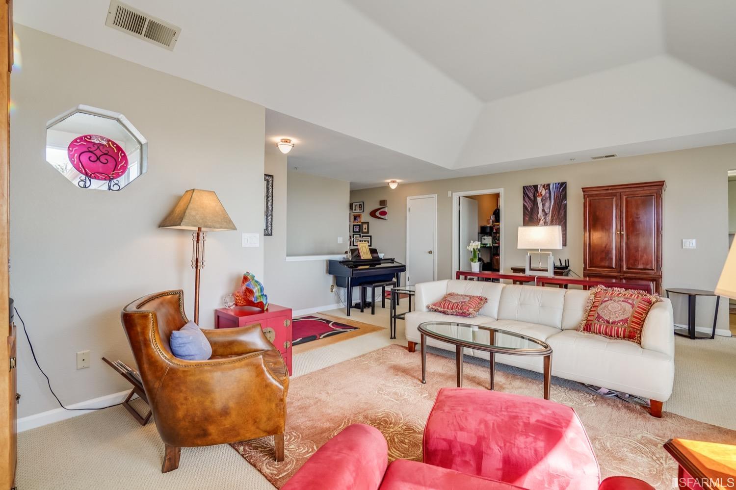 323 Green Ridge Drive Unit: 4