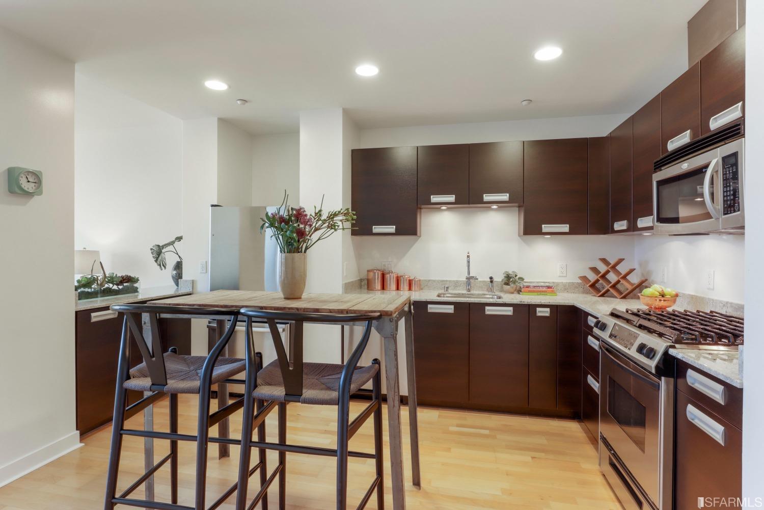 300 Berry Street Unit: 920
