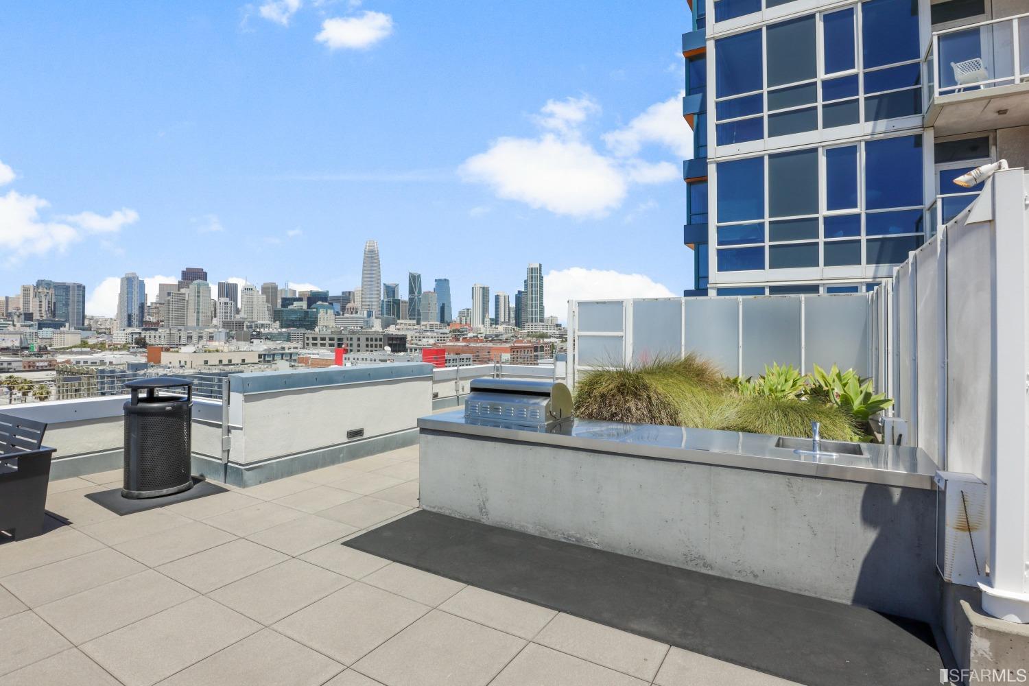 300 Berry Street Unit: 920