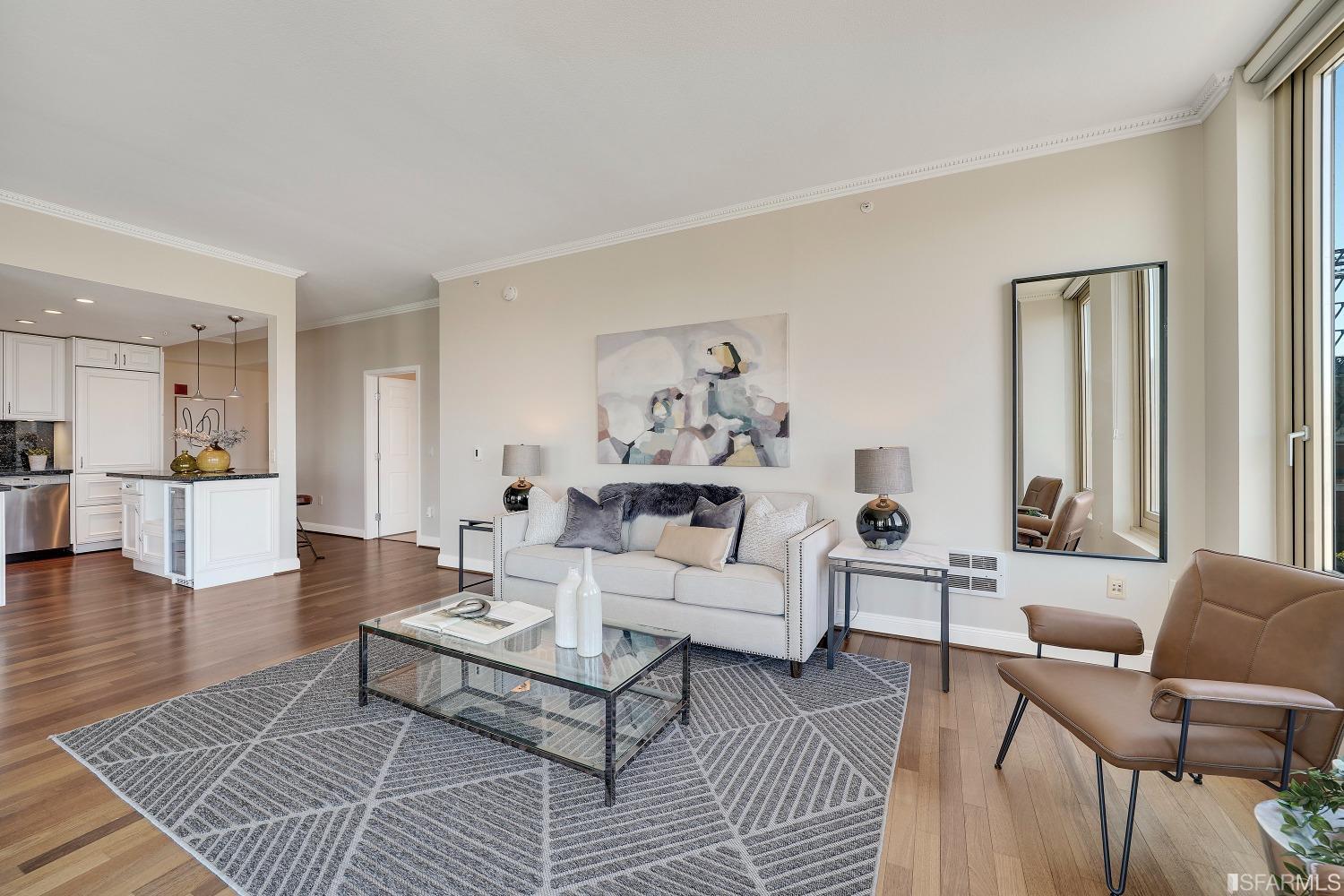 88 King Street Unit: 713