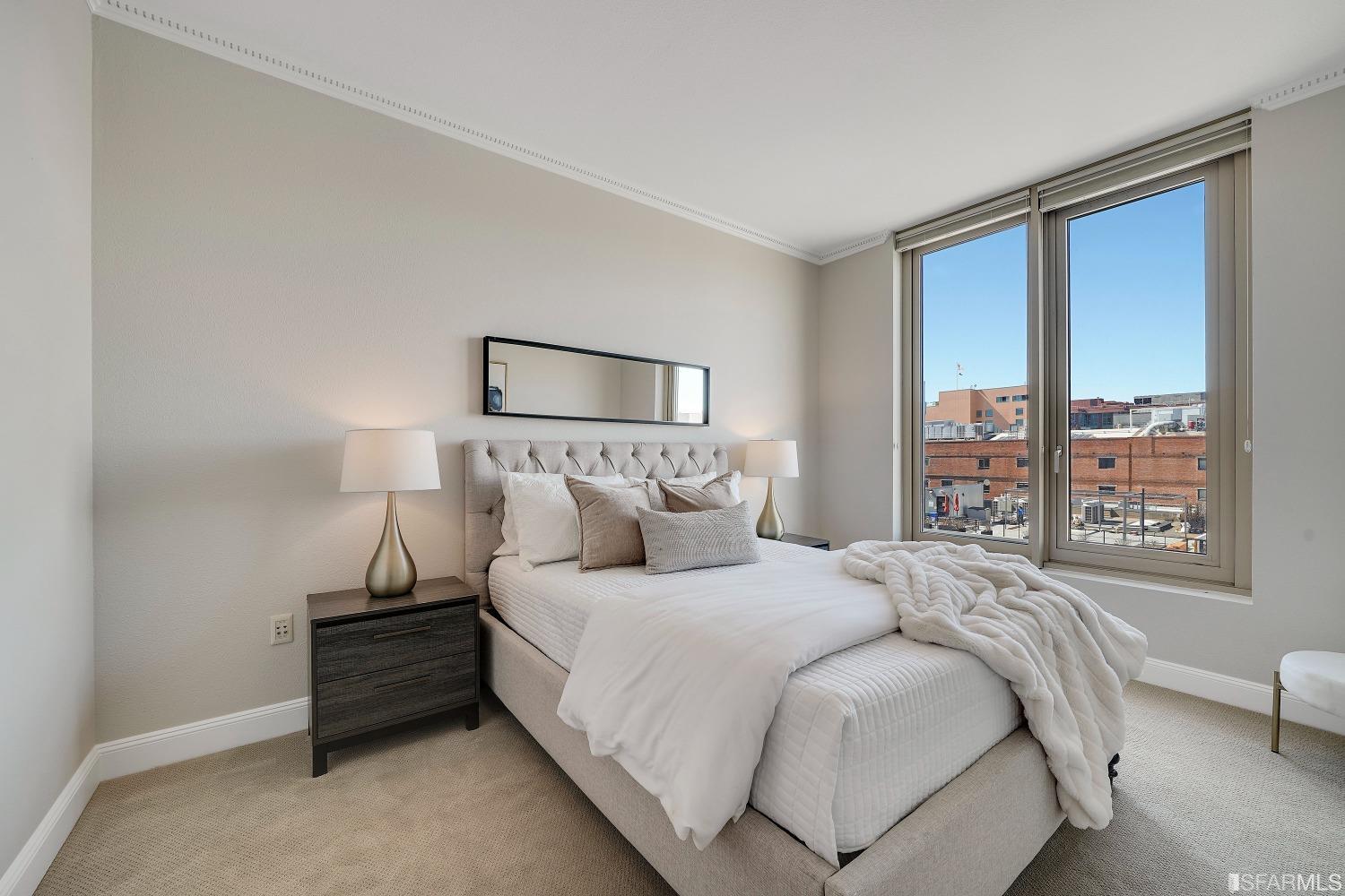 88 King Street Unit: 713