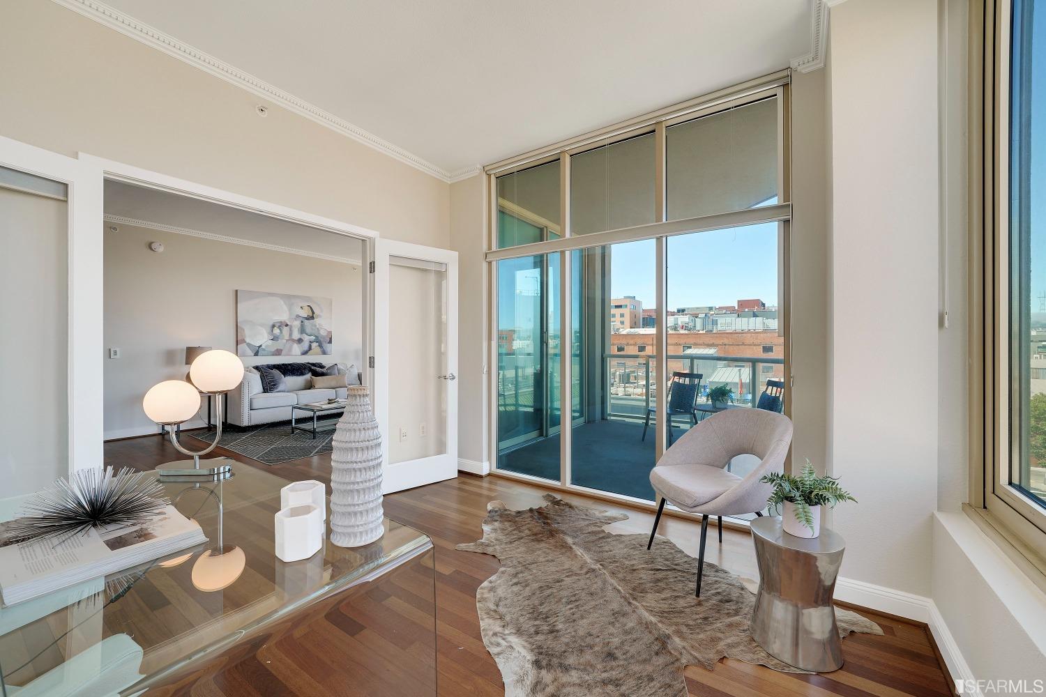 88 King Street Unit: 713