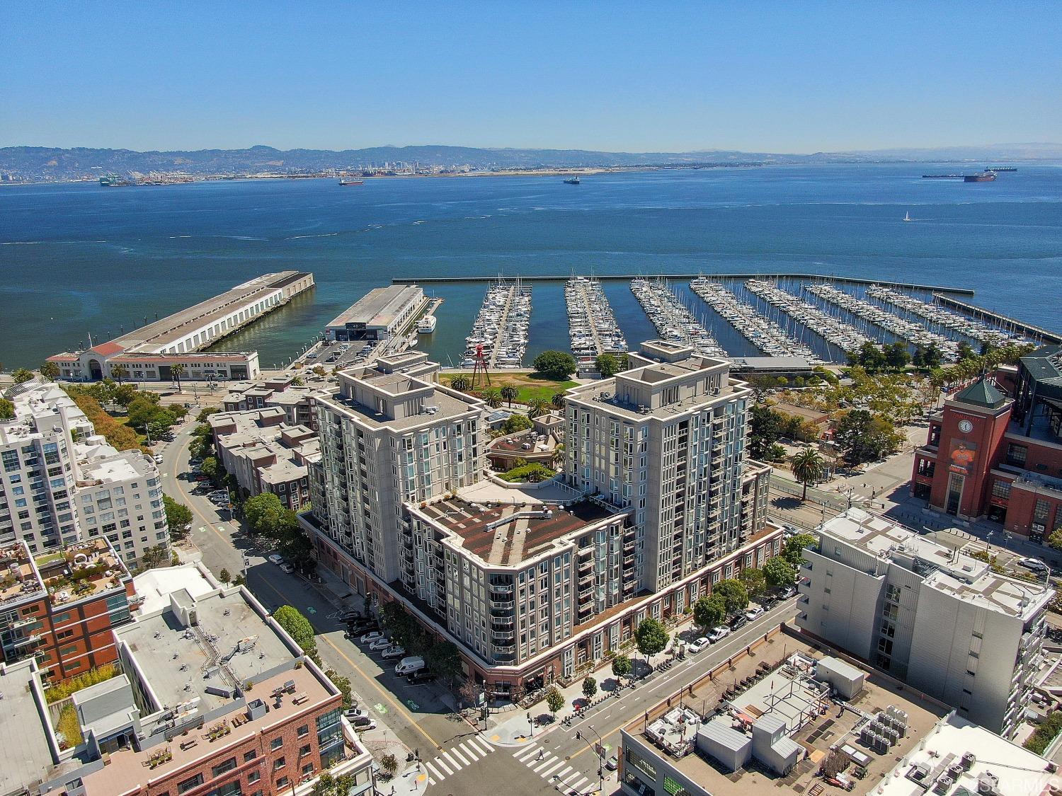 88 King Street Unit: 713