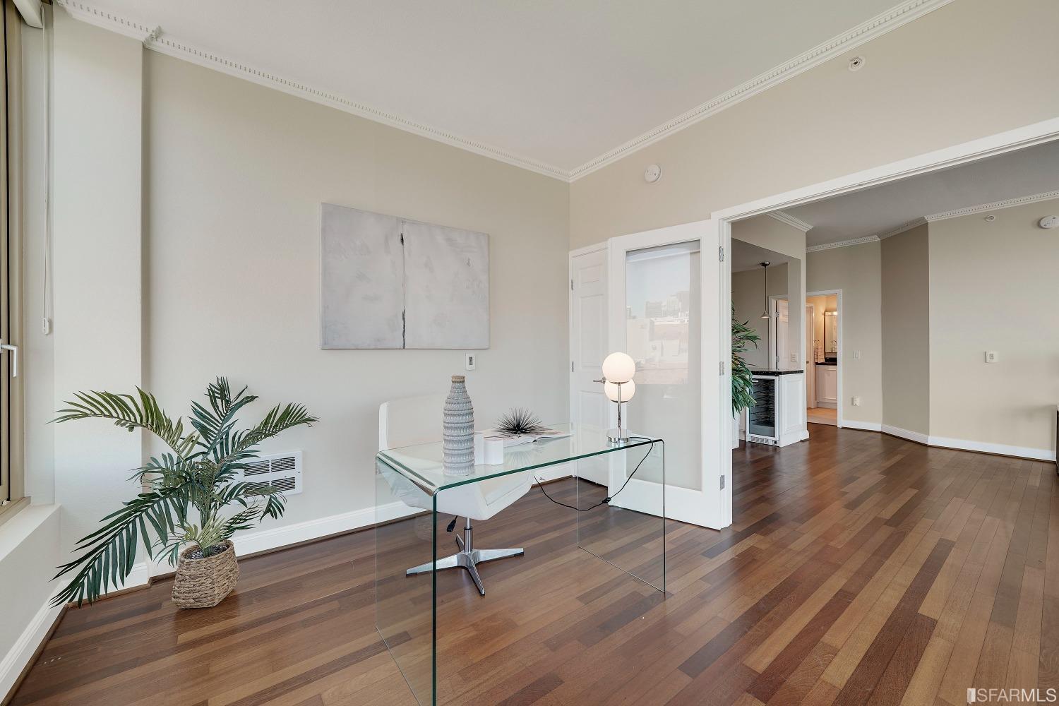 88 King Street Unit: 713