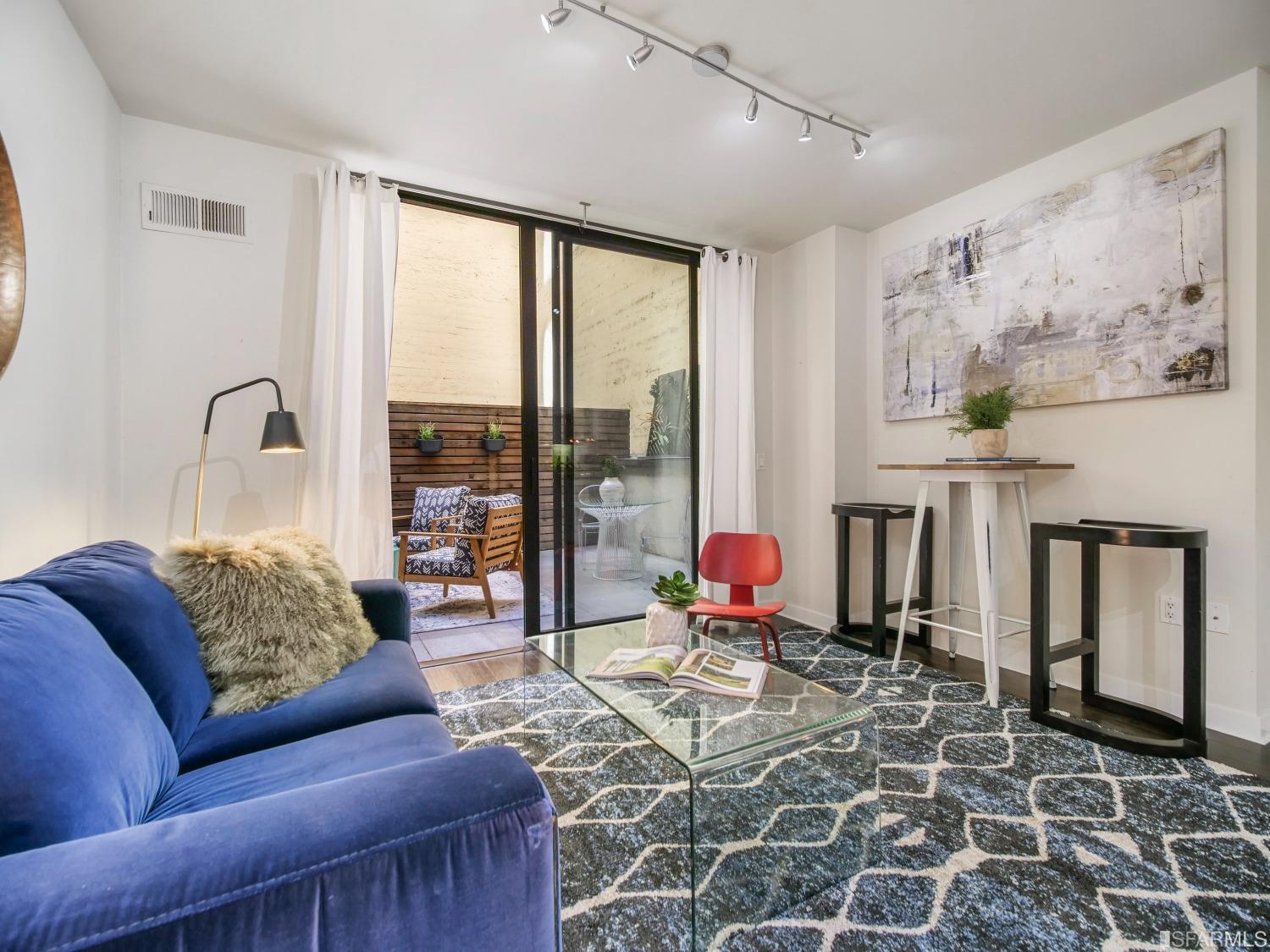 199 New Montgomery Street Unit: 212