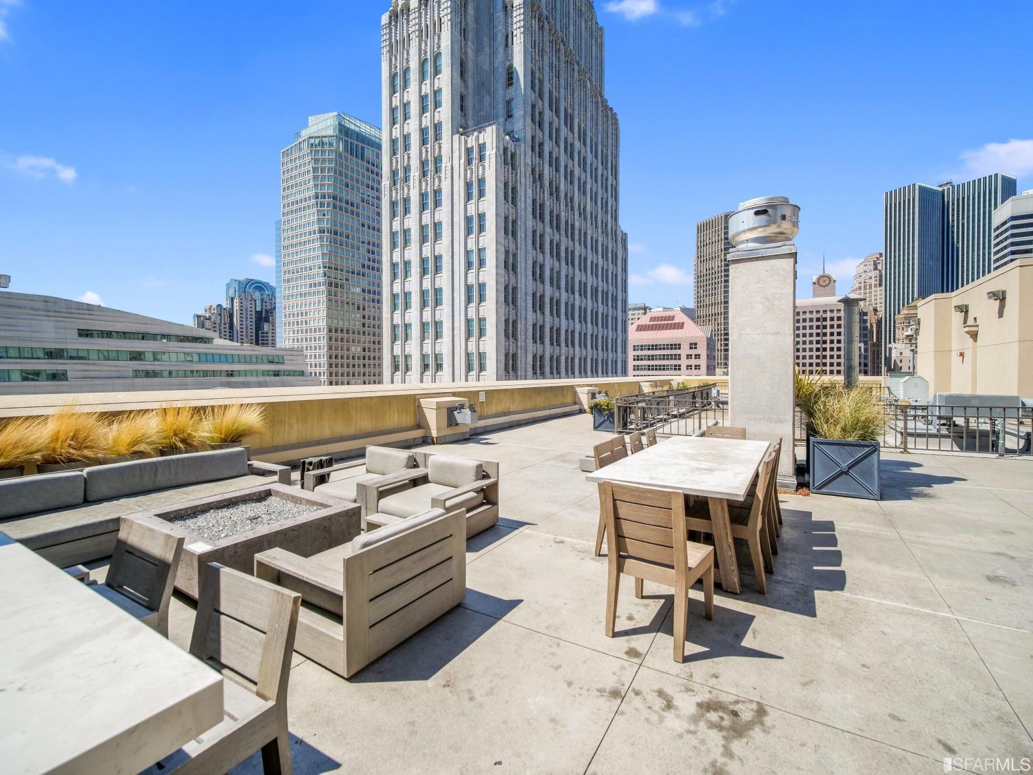 199 New Montgomery Street Unit: 212