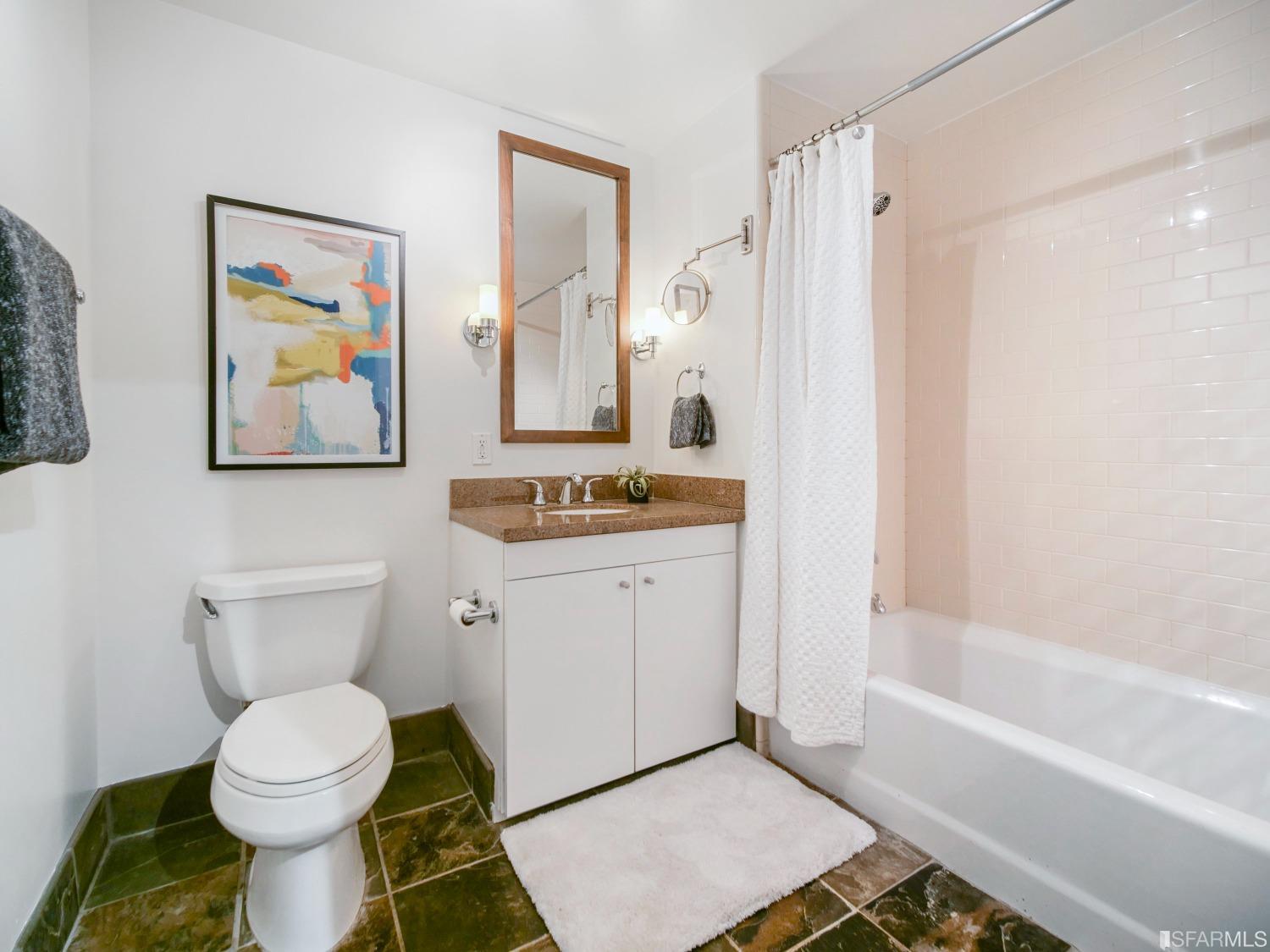 199 New Montgomery Street Unit: 212