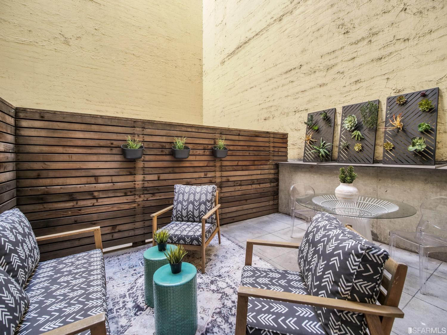 199 New Montgomery Street Unit: 212