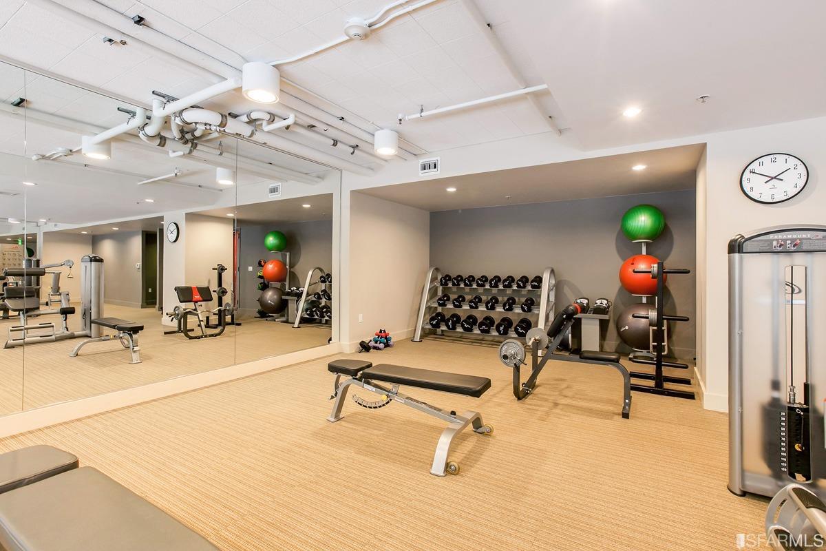 1 Hawthorne Street Unit: 7A