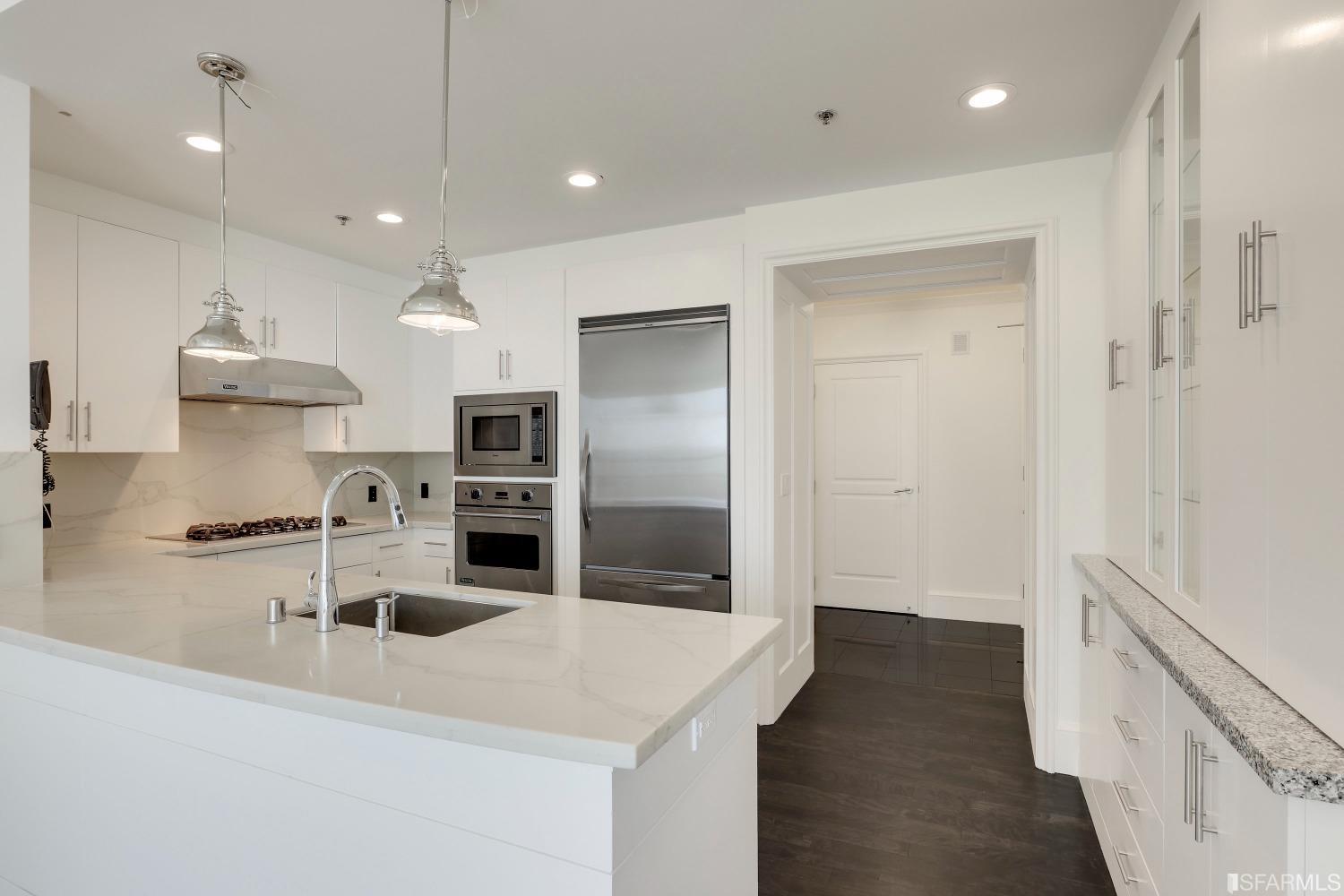 690 Market Street Unit: 1603