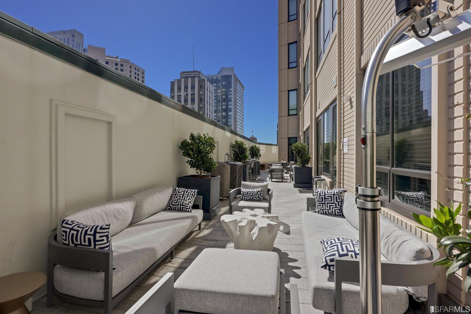 690 Market Street Unit: 1603