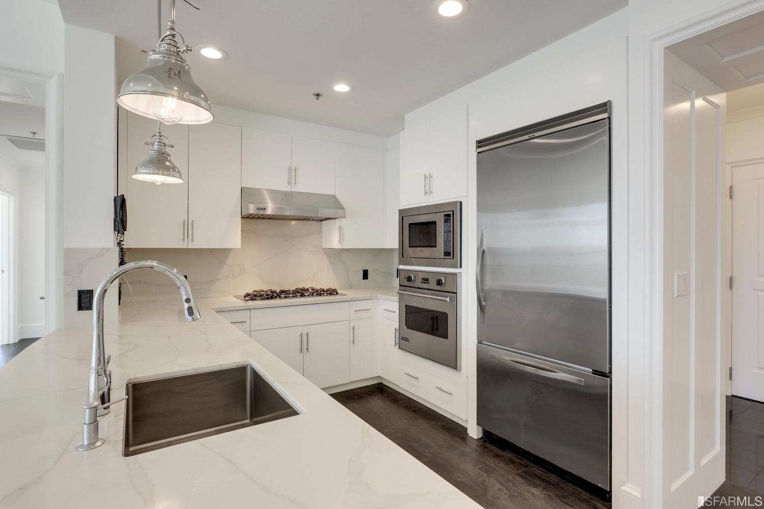 690 Market Street Unit: 1603