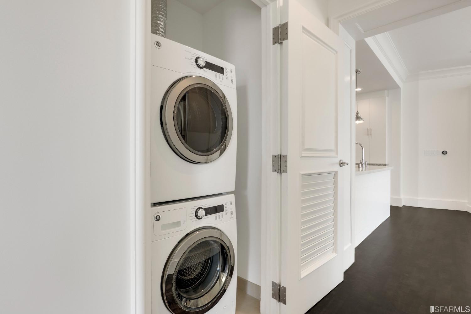 690 Market Street Unit: 1603