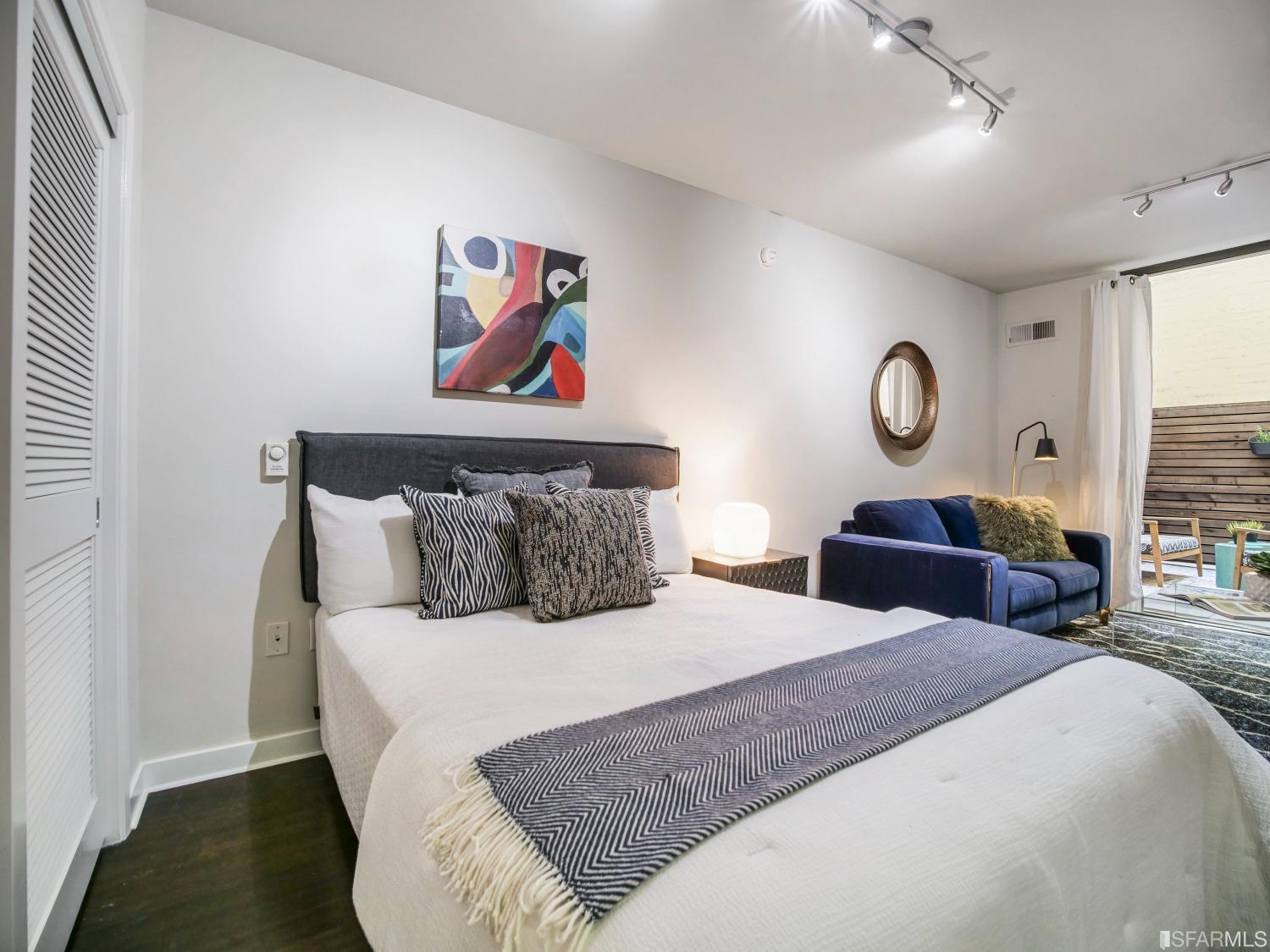 199 New Montgomery Street Unit: 212