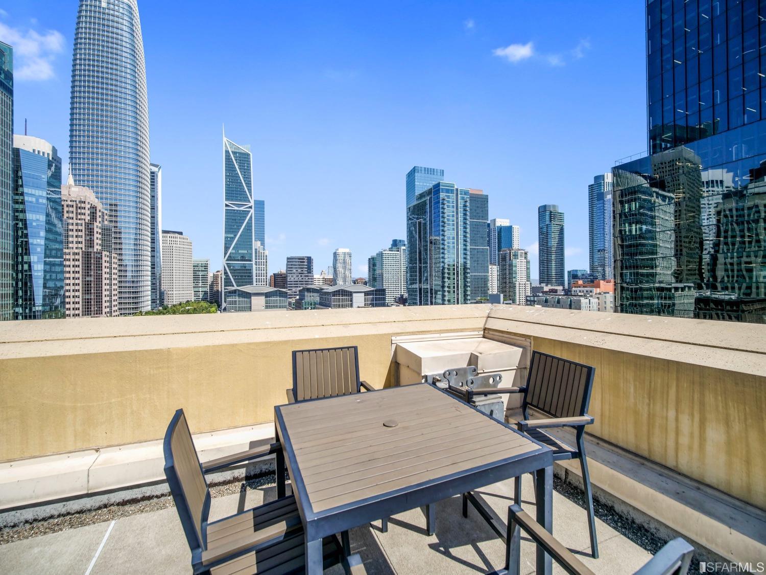 199 New Montgomery Street Unit: 212