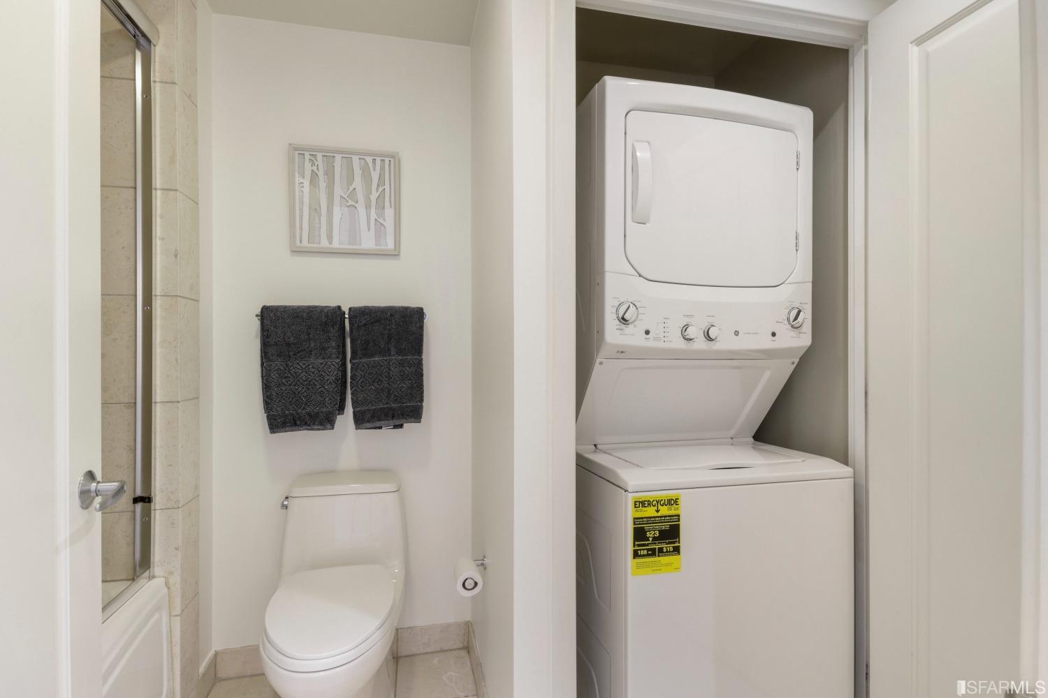 88 King Street Unit: 919