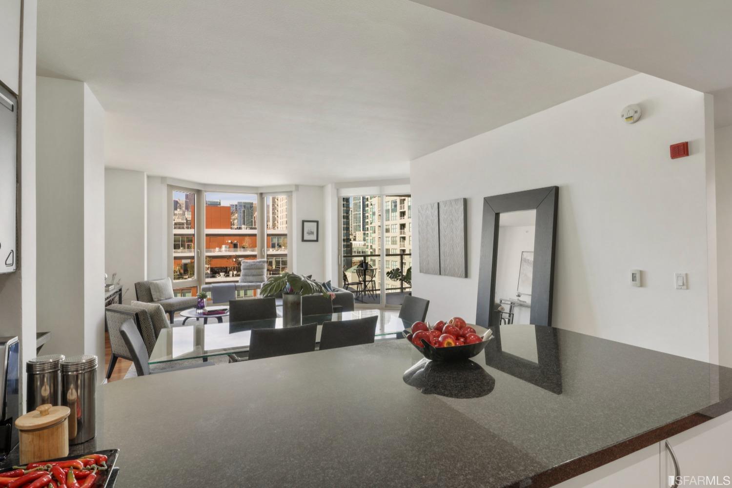 88 King Street Unit: 919