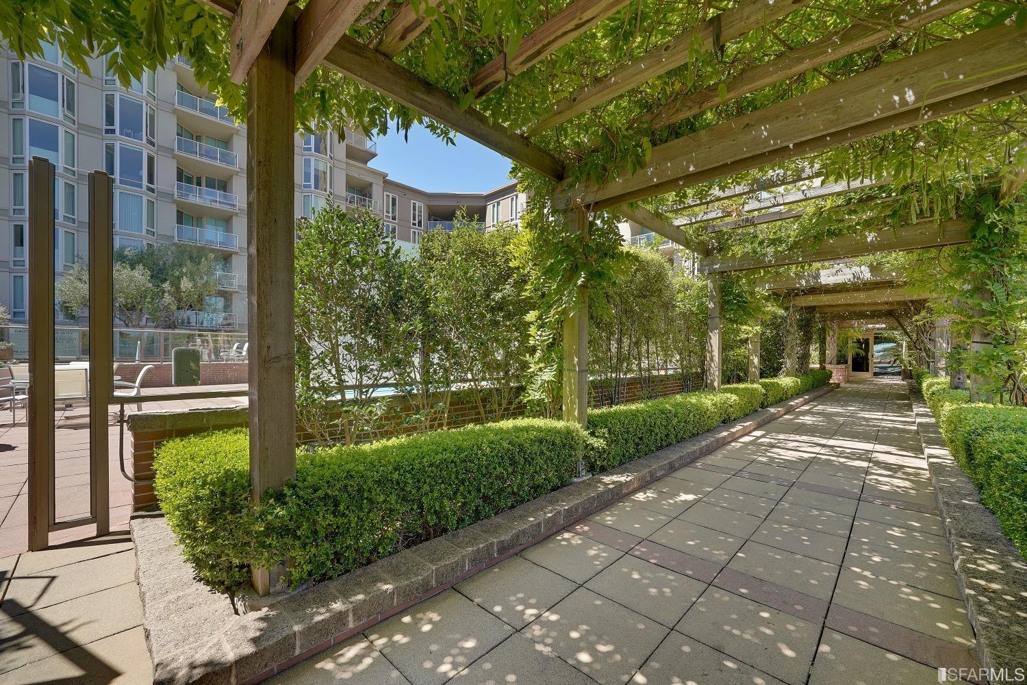 88 King Street Unit: 919