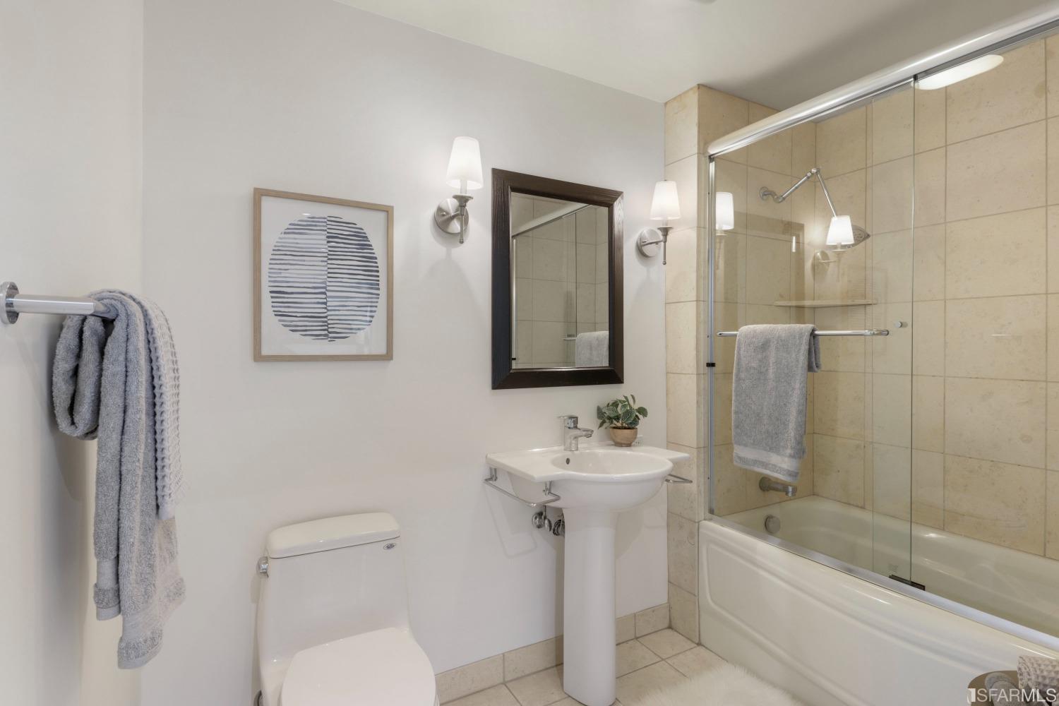 88 King Street Unit: 919