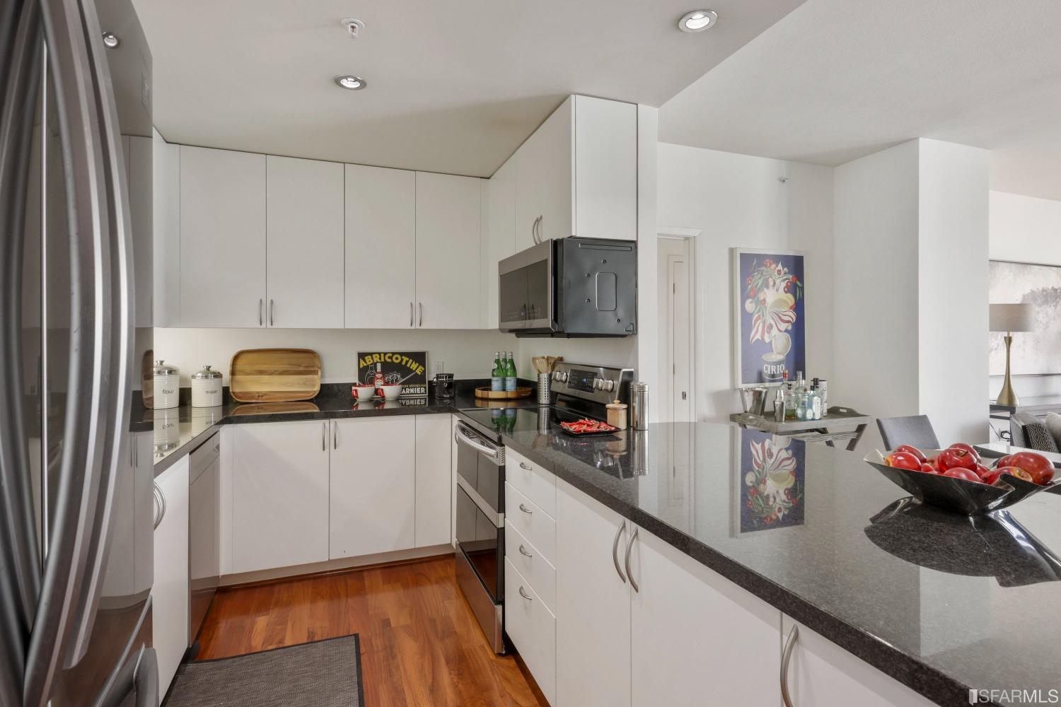 88 King Street Unit: 919