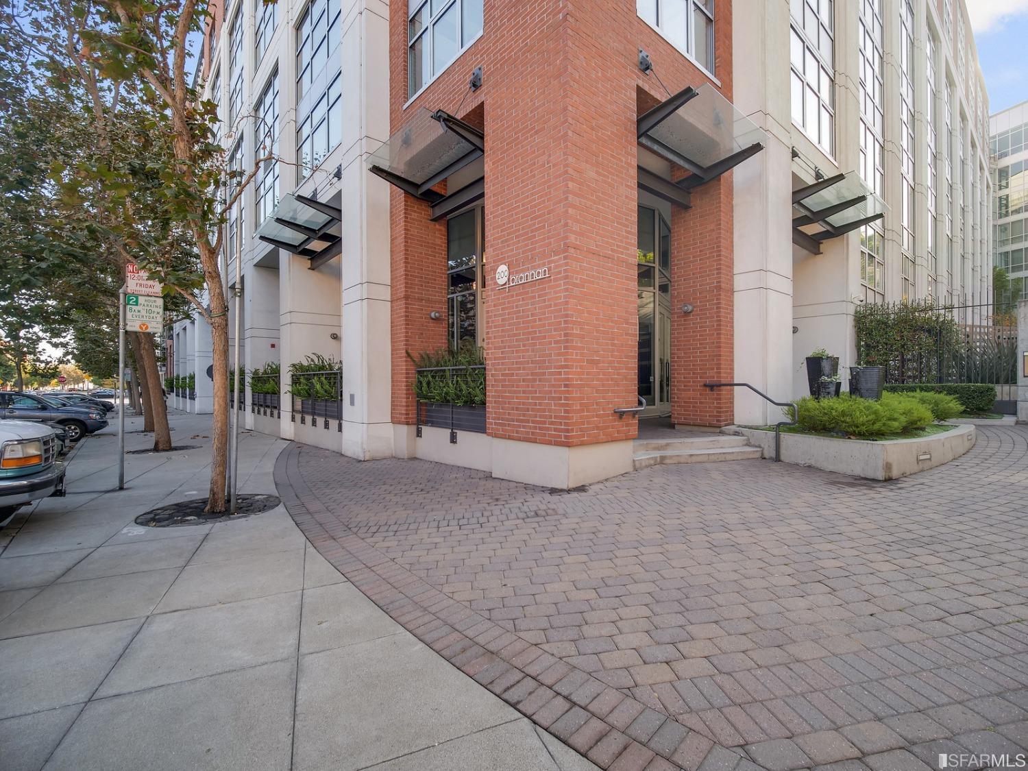 200 Brannan Street Unit: 102