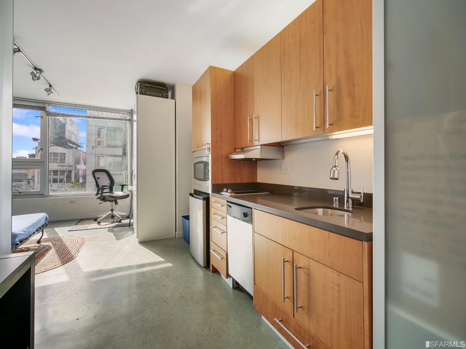 766 Harrison Street Unit: 504