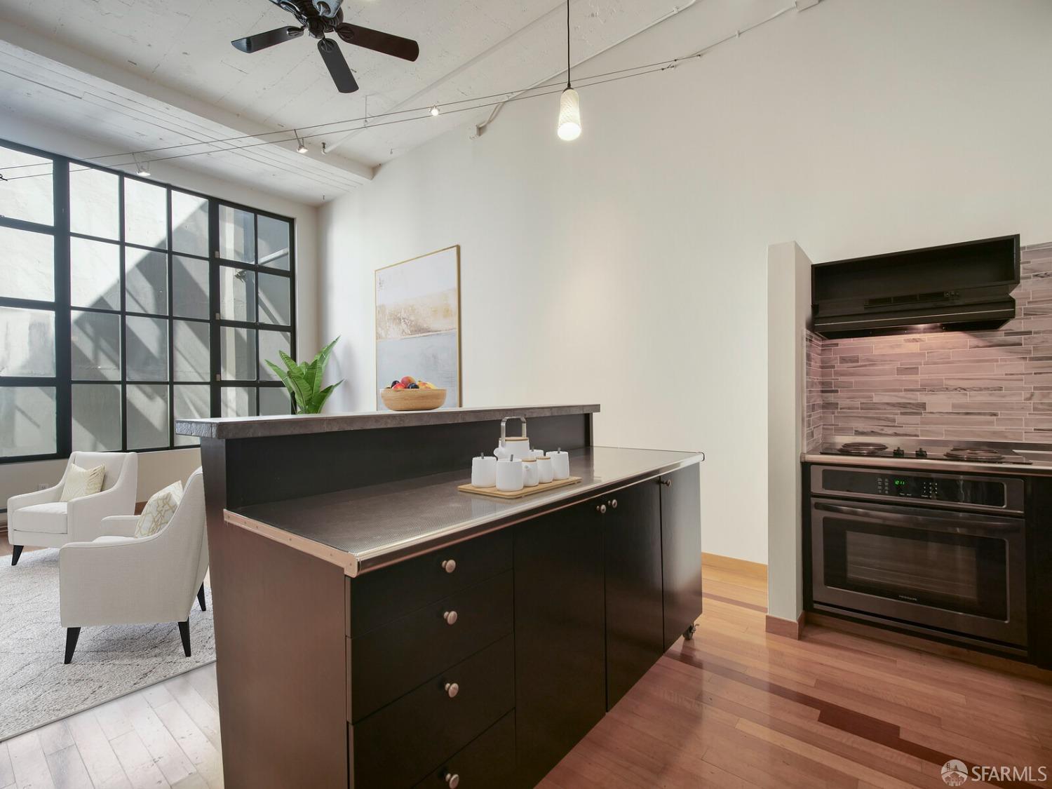 601 4th Street Unit: 205
