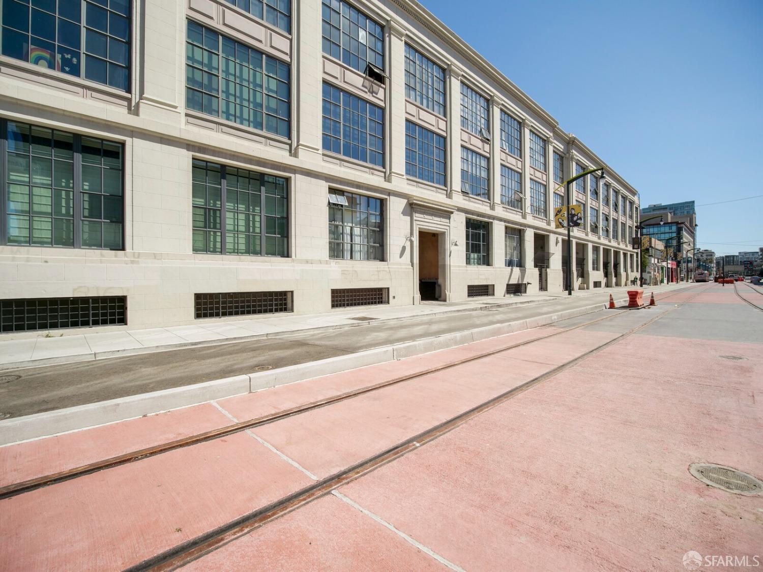601 4th Street Unit: 205