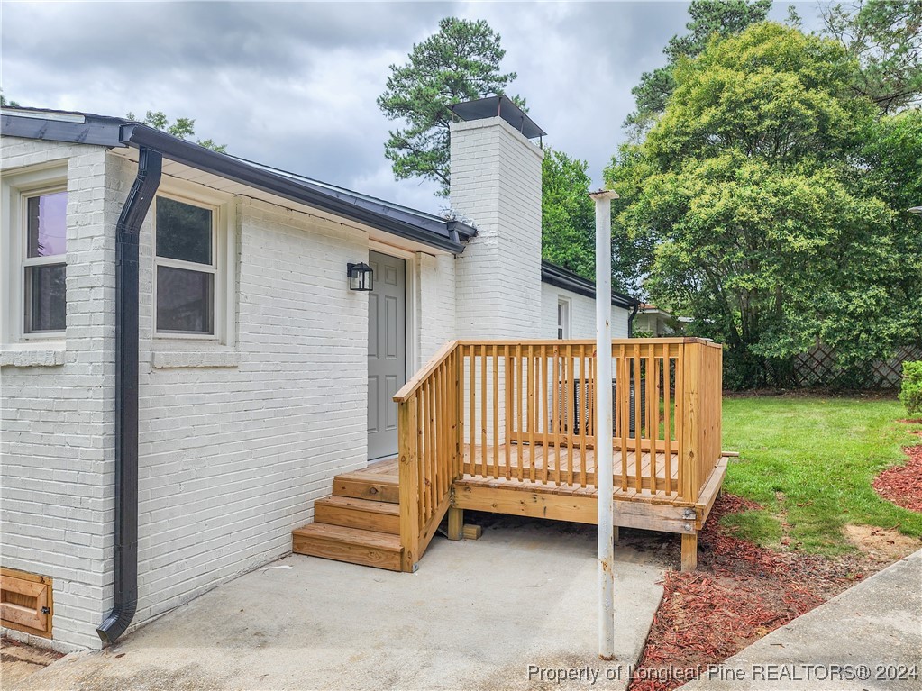 305 Eucalyptus Road