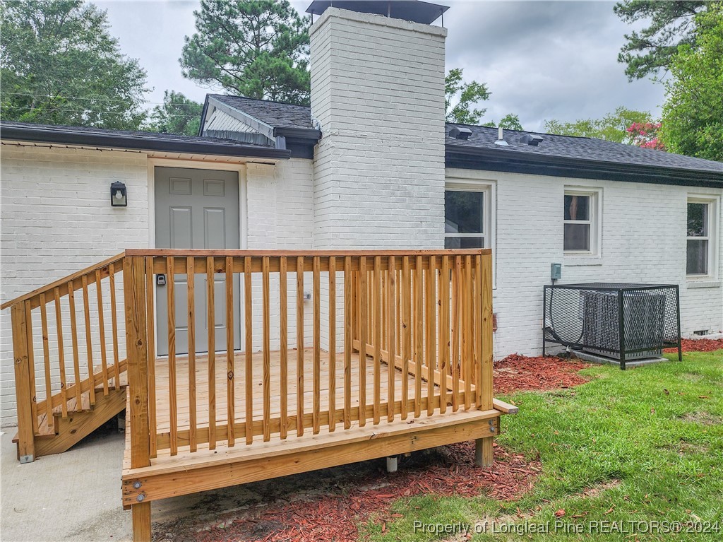 305 Eucalyptus Road