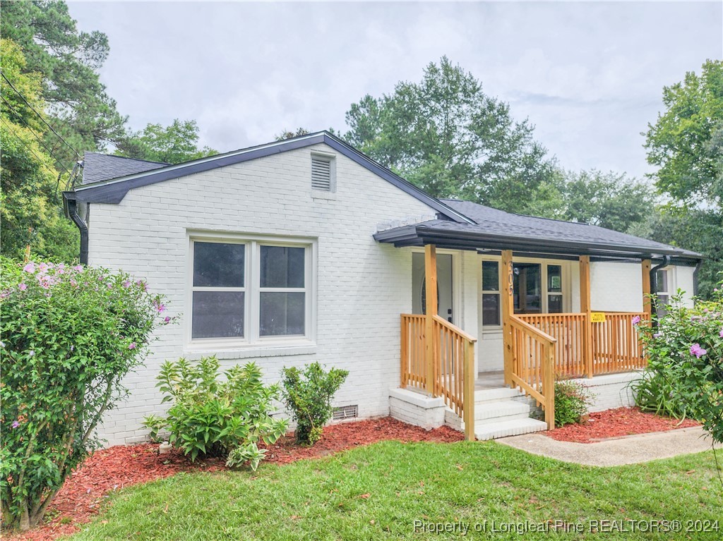 305 Eucalyptus Road