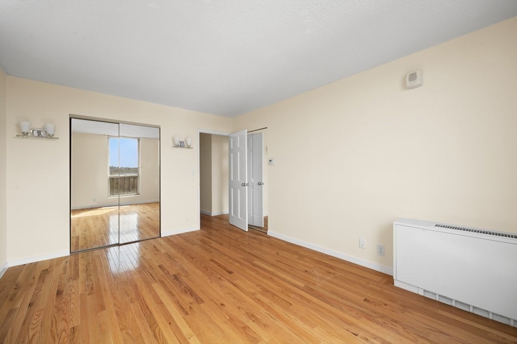 77 Pond Ave # 1402