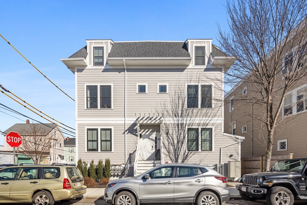 24 Rush Street # G
