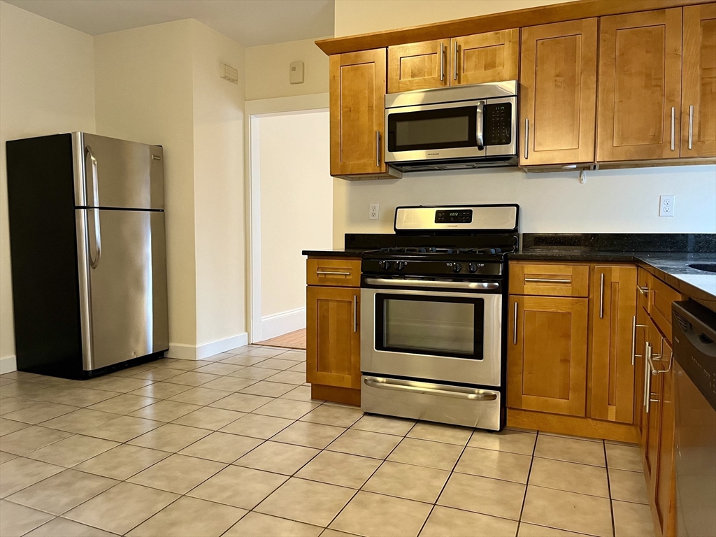 4 Fayette Park # 2