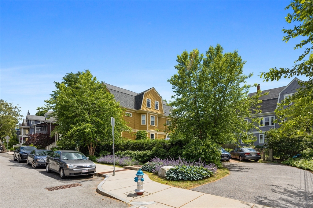 180 Fayerweather St # 3