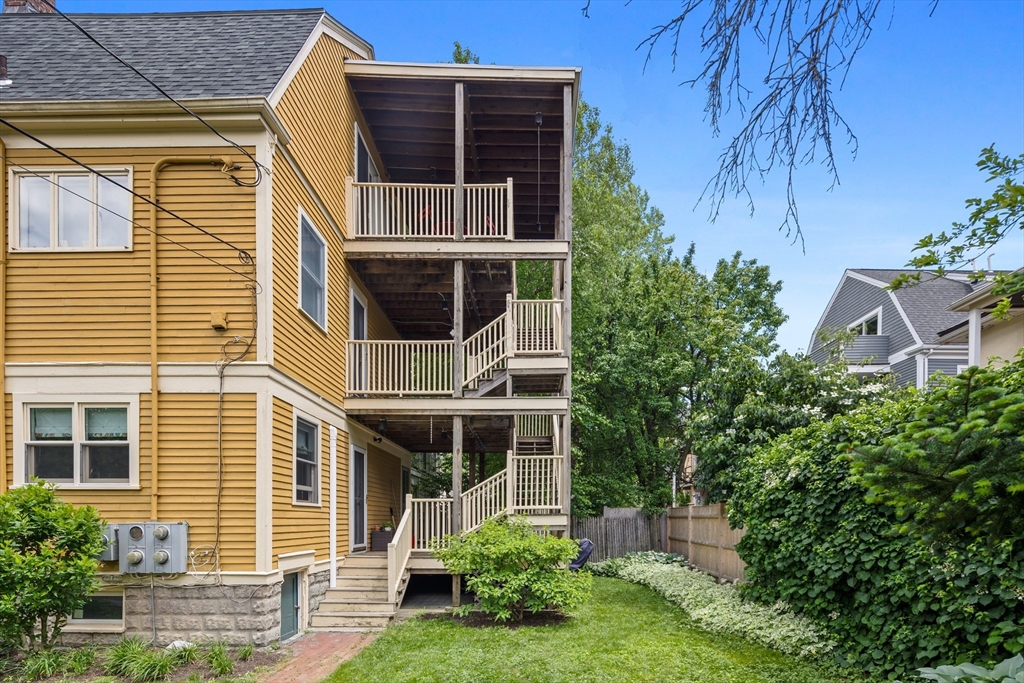 180 Fayerweather St # 3