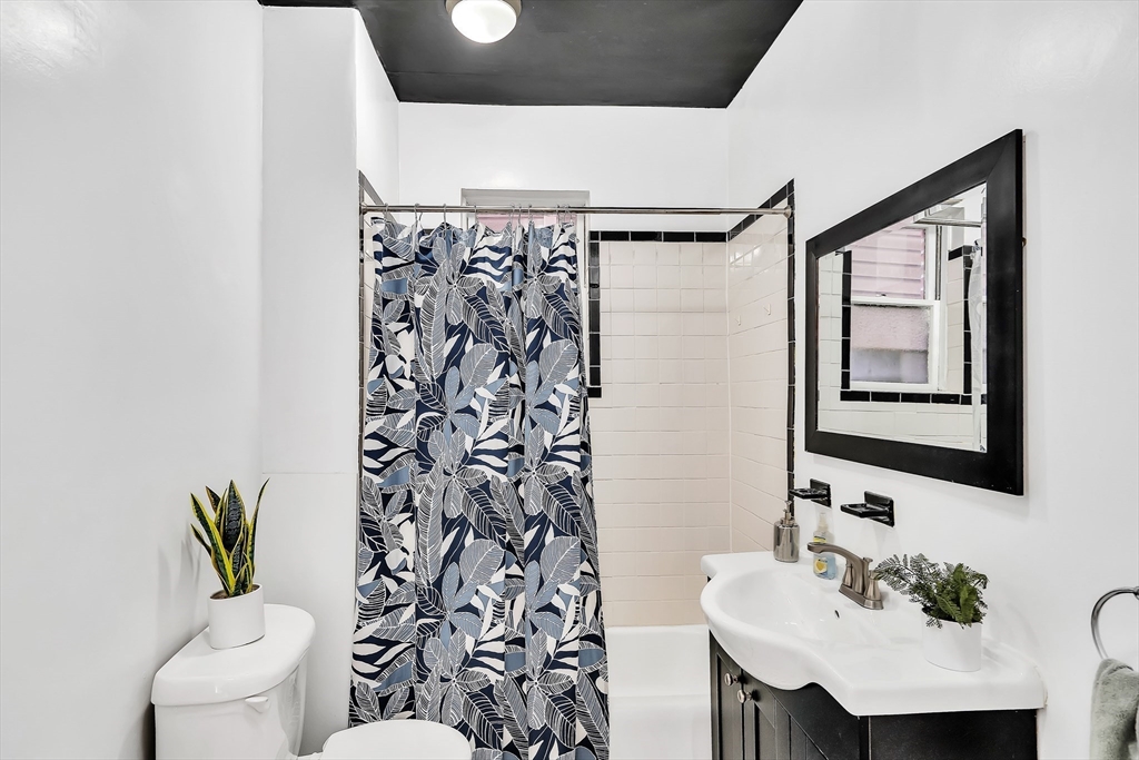 1228 Cambridge St Unit: 2