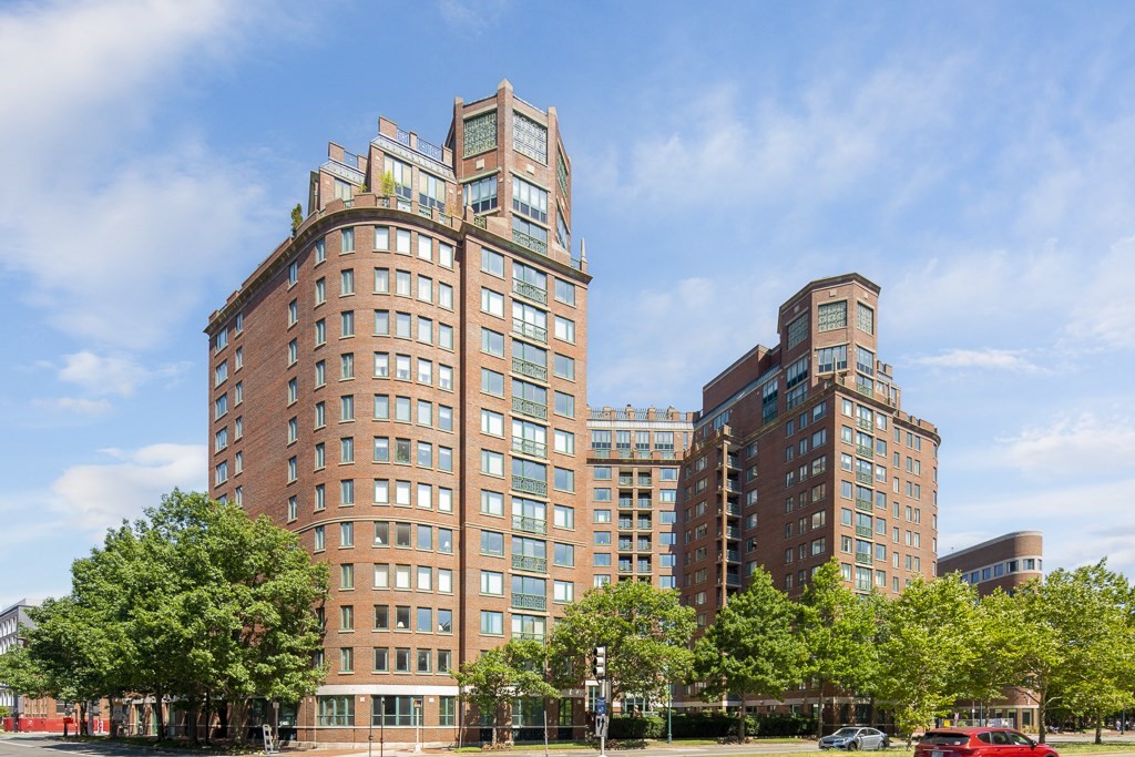 10 Rogers Street # 502