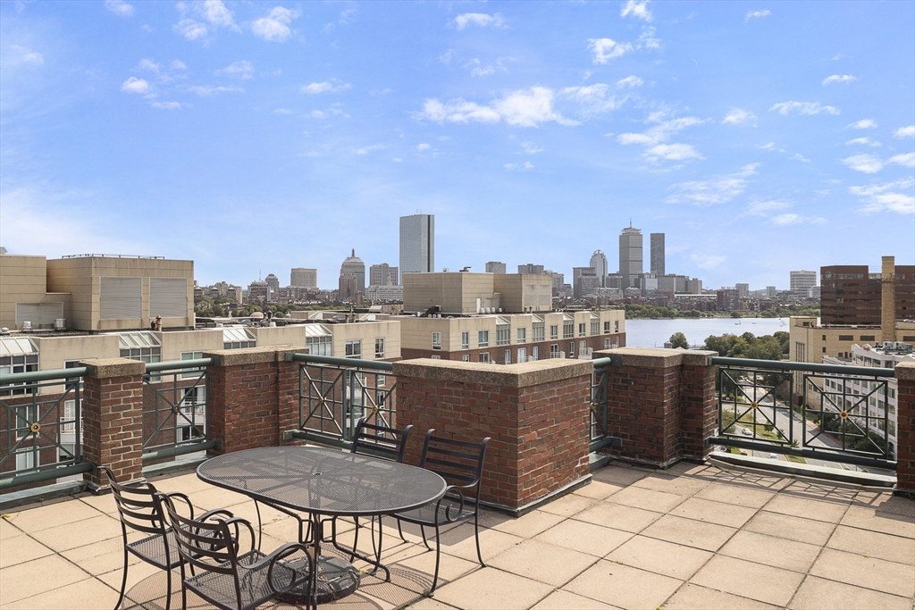 10 Rogers Street # 502
