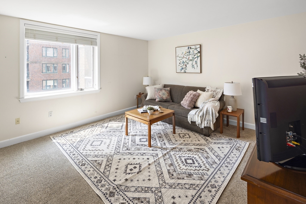 10 Rogers Street # 502