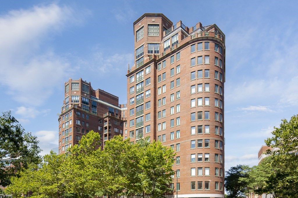 10 Rogers Street # 502