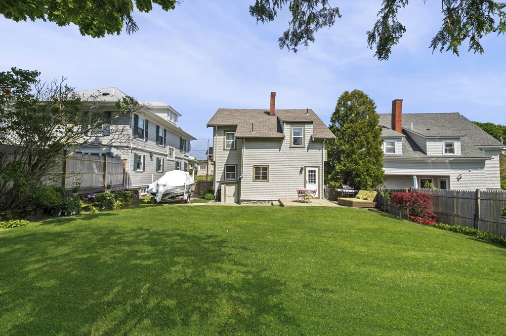 149 Elmwood
