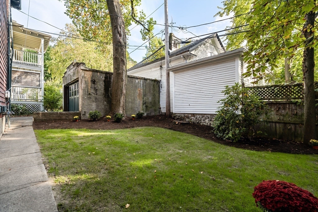 30-32 Goodrich Rd